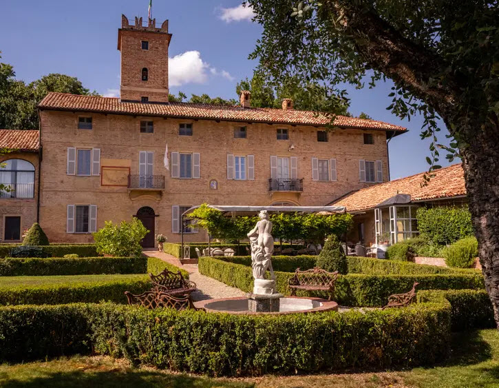 Castello di Rozzano, Italy